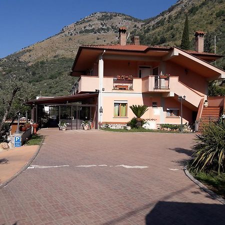 Bed and Breakfast Solerosa Fondi Esterno foto