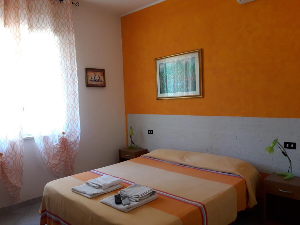 Bed and Breakfast Solerosa Fondi Esterno foto